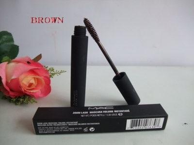 Sale on MAC Makeup Zoom Lash Mascara Volume Instantane 8G 0.28Oz Blue